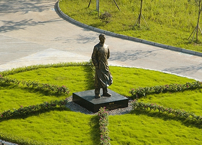 石家莊華韻藝術(shù)中專學(xué)校2024年報(bào)名學(xué)費(fèi)多少錢